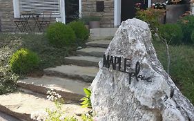 Maple Place
